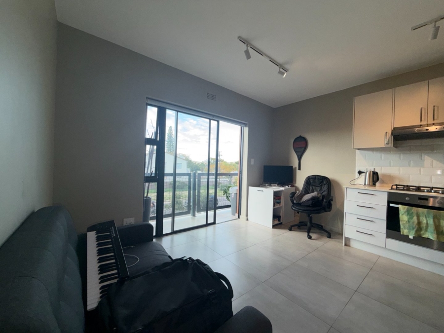 1 Bedroom Property for Sale in Table View Western Cape